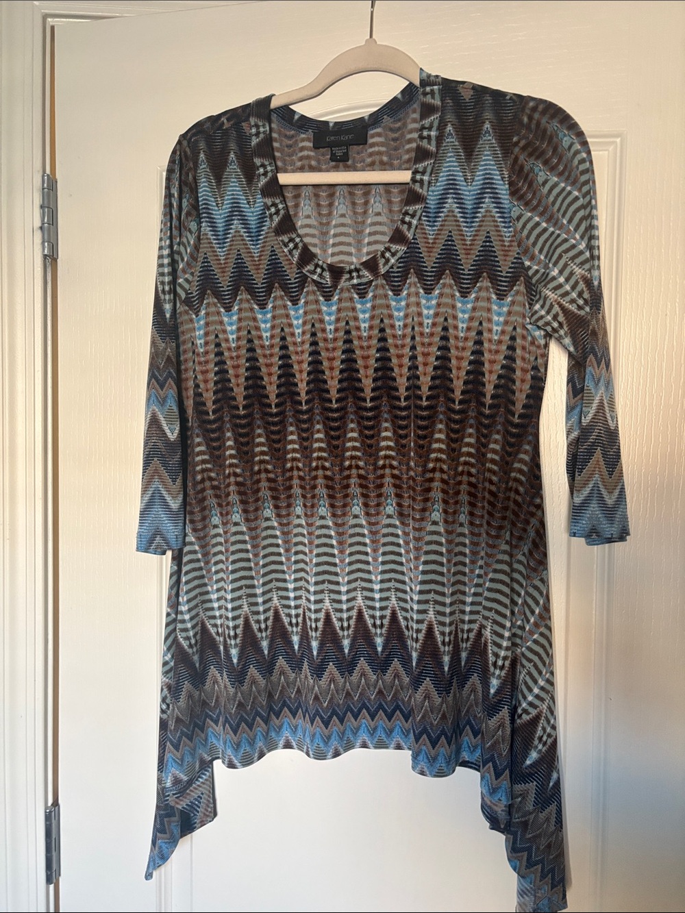 Karen Kane Blue and Brown Zigzag Crew Neck Tunic